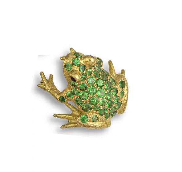 Garnet Frog Brooch - 02023828 | Heming Diamond Jewellers | London